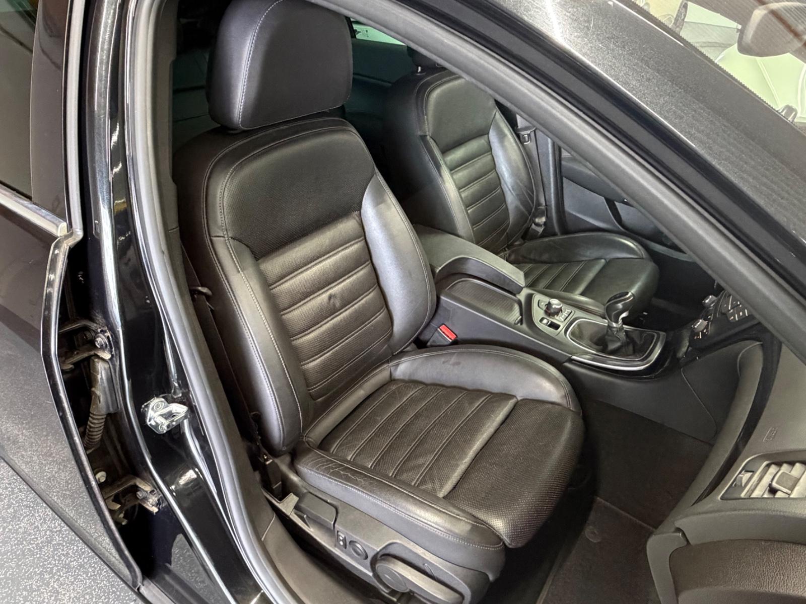 OPEL INSIGNIA 2.0 CDTI 160ch OPC-LINE BVM Pack sport Sièges chauffants cuir