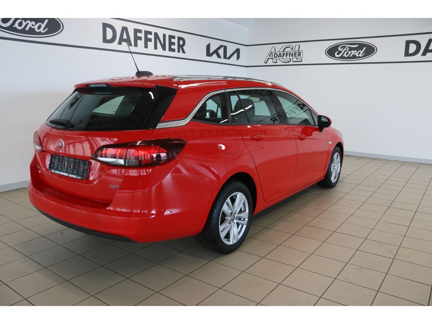 Fahrzeugabbildung Opel Astra K Sports Tourer Innovation Start Stop 1.6