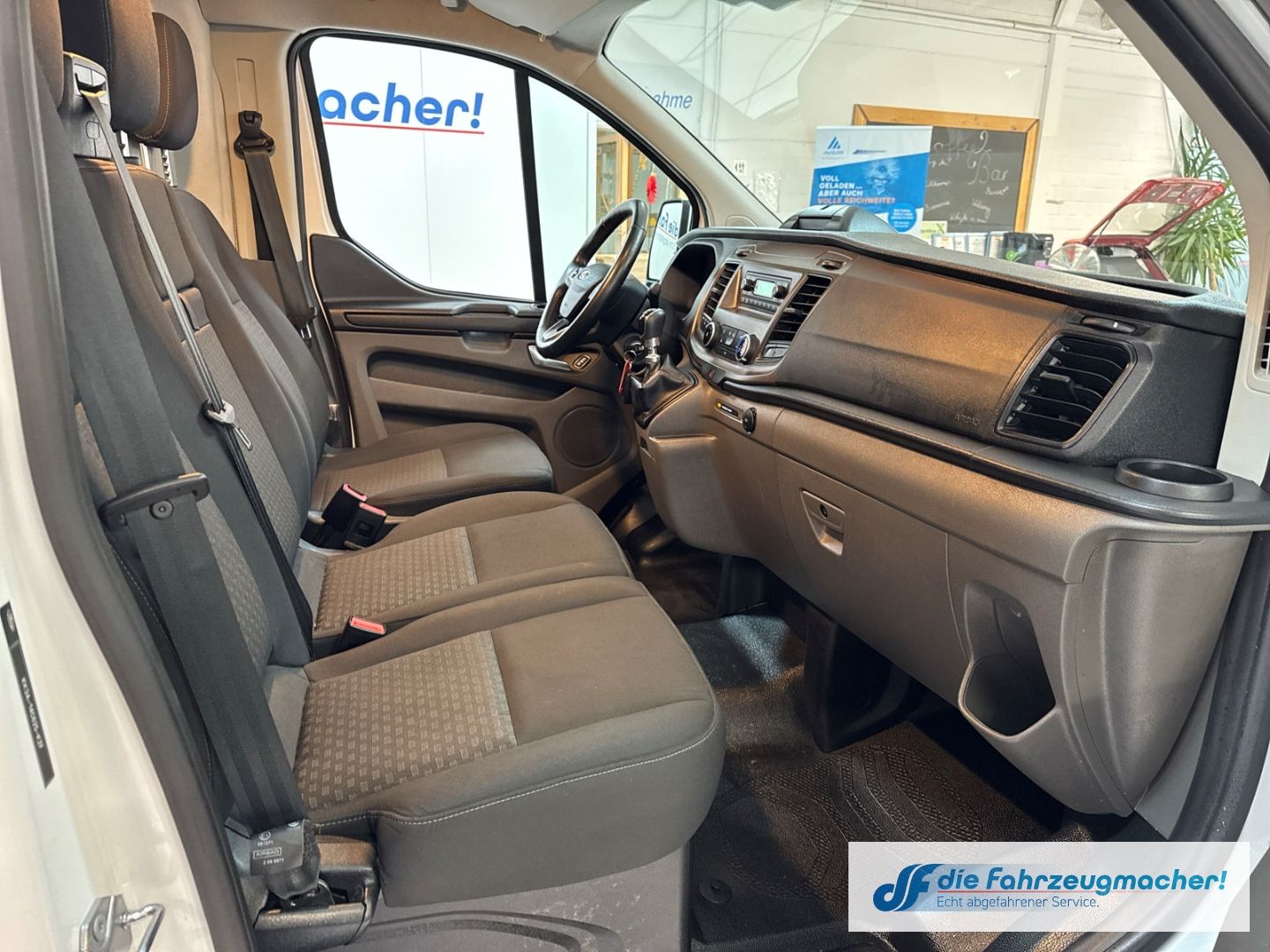 Fahrzeugabbildung Ford Transit Custom Kasten 280 L1 Trend WERKSTATT Tem