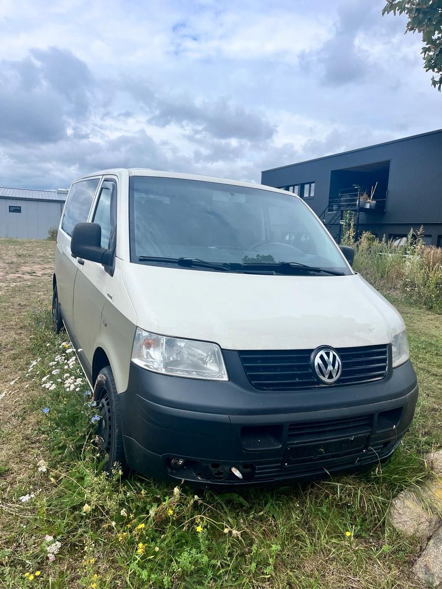 Volkswagen T5 Caravelle