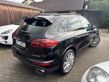 Porsche Cayenne - 6