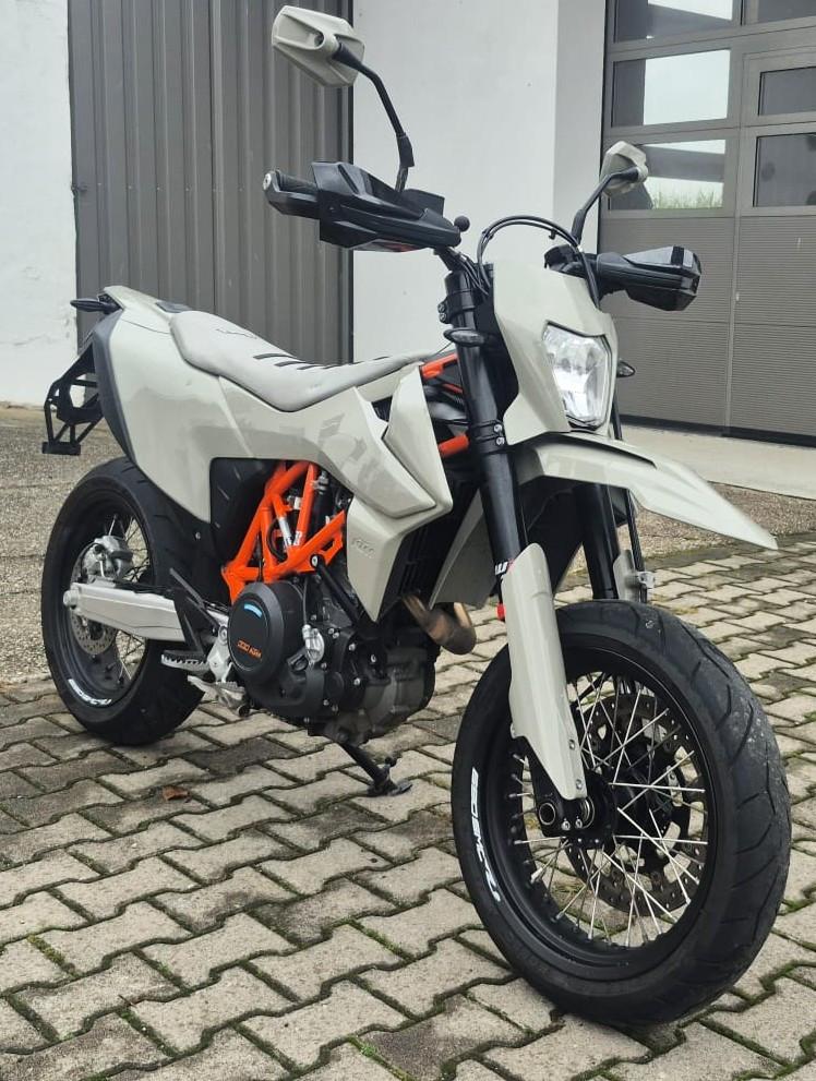 KTM 690 SMC R, tiefergel.,  2. Plastiksatz, scheckh.