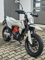 KTM 690 SMC R, tiefergel.,  2. Plastiksatz, scheckh. - KTM SMC R