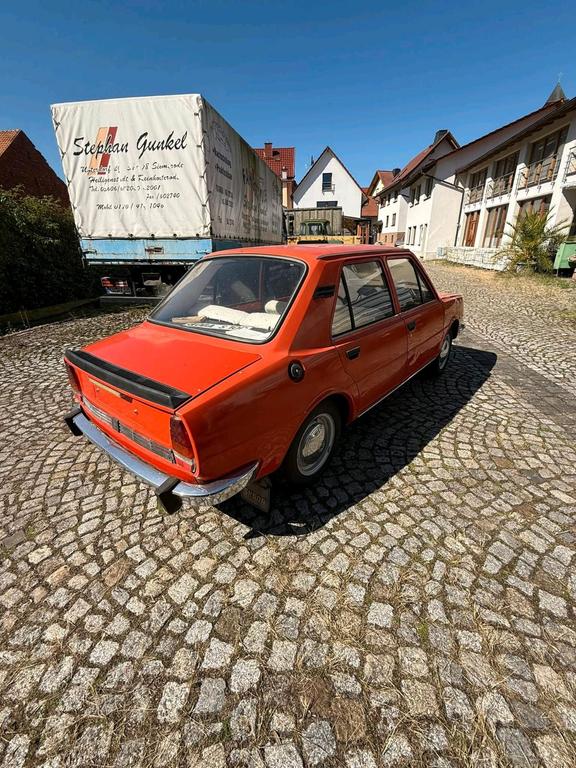 Skoda 120