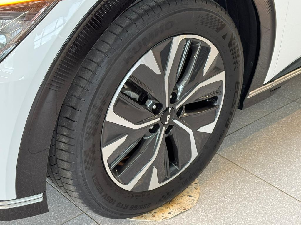 Kia EV6 77,4 kWh Basis RWD AIR-PAKET