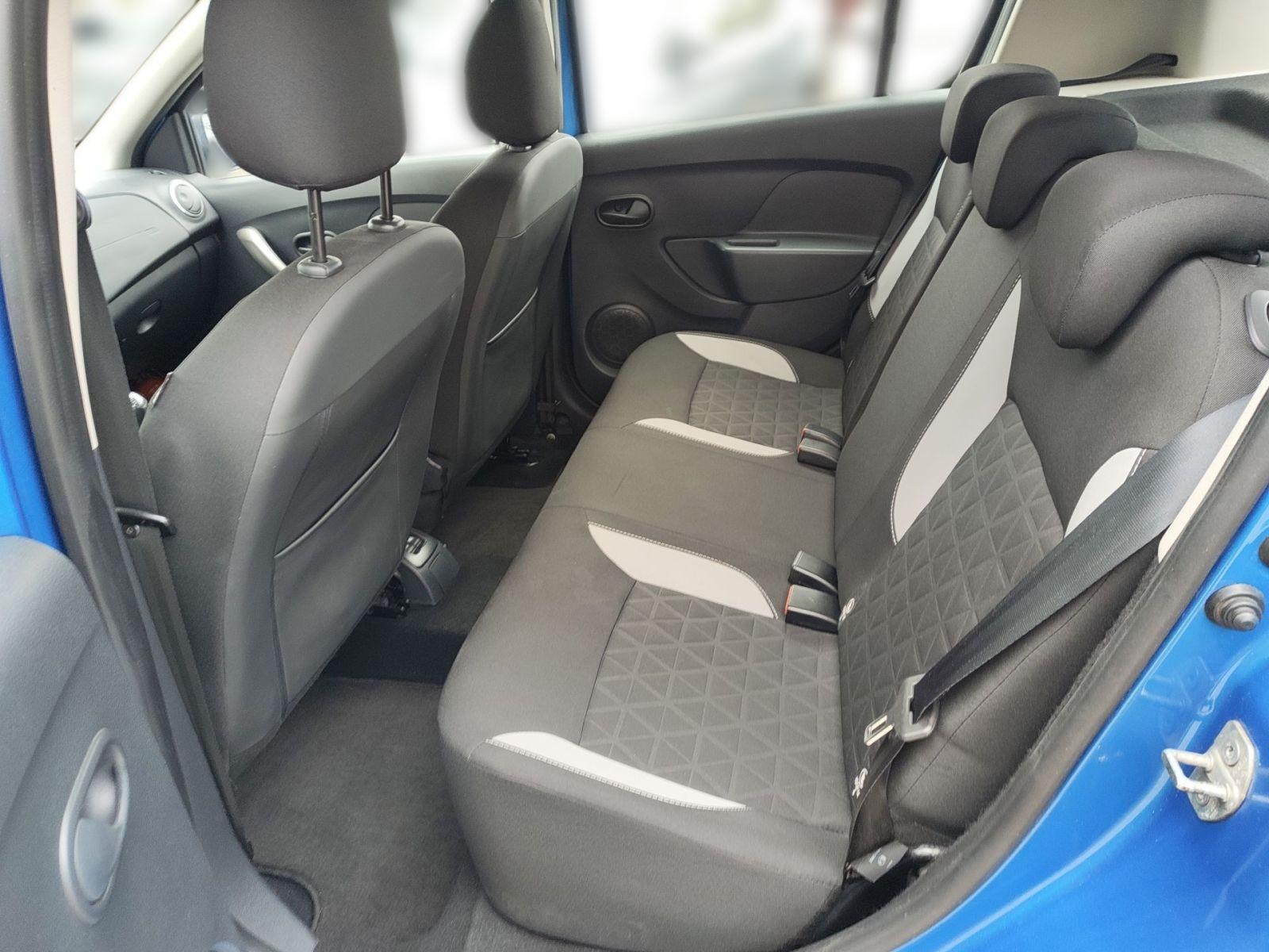 Dacia Sandero 2015 — photo 11