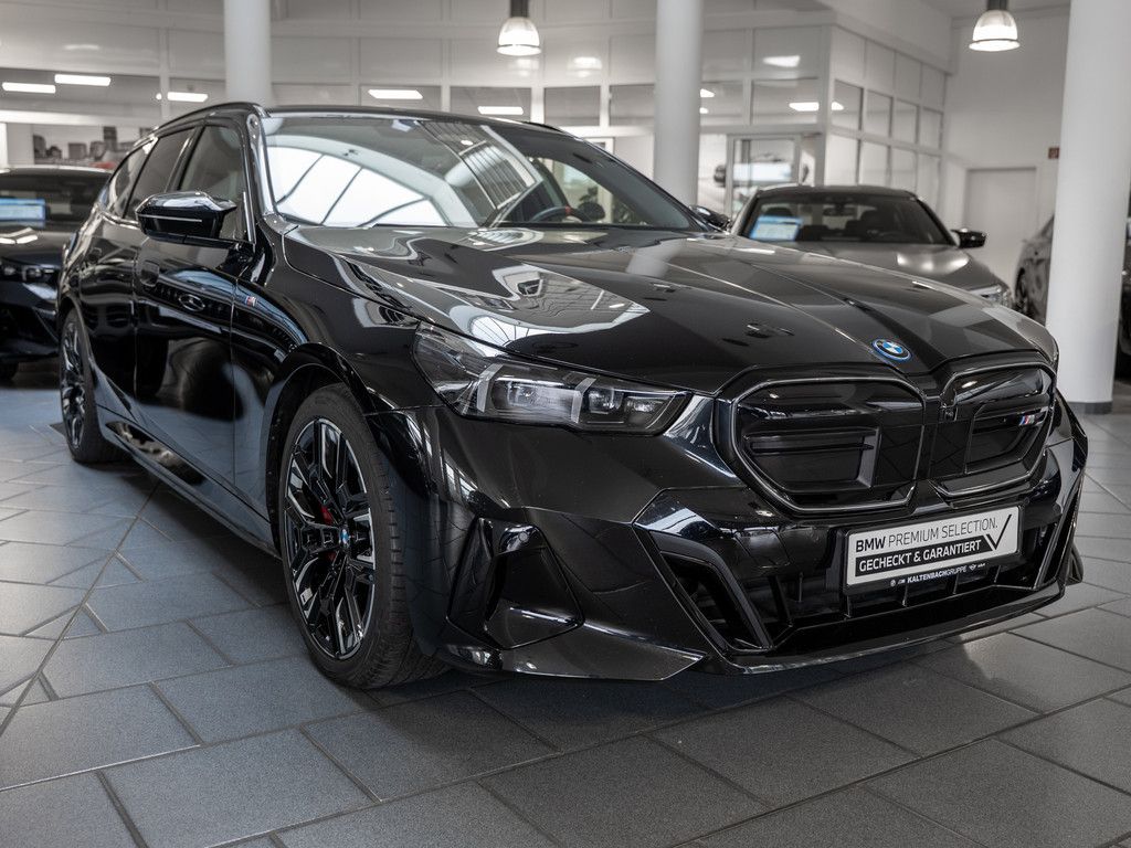 BMW i5 Touring M60 xDrive AHK HUD 360° LED ACC B&W foto 4