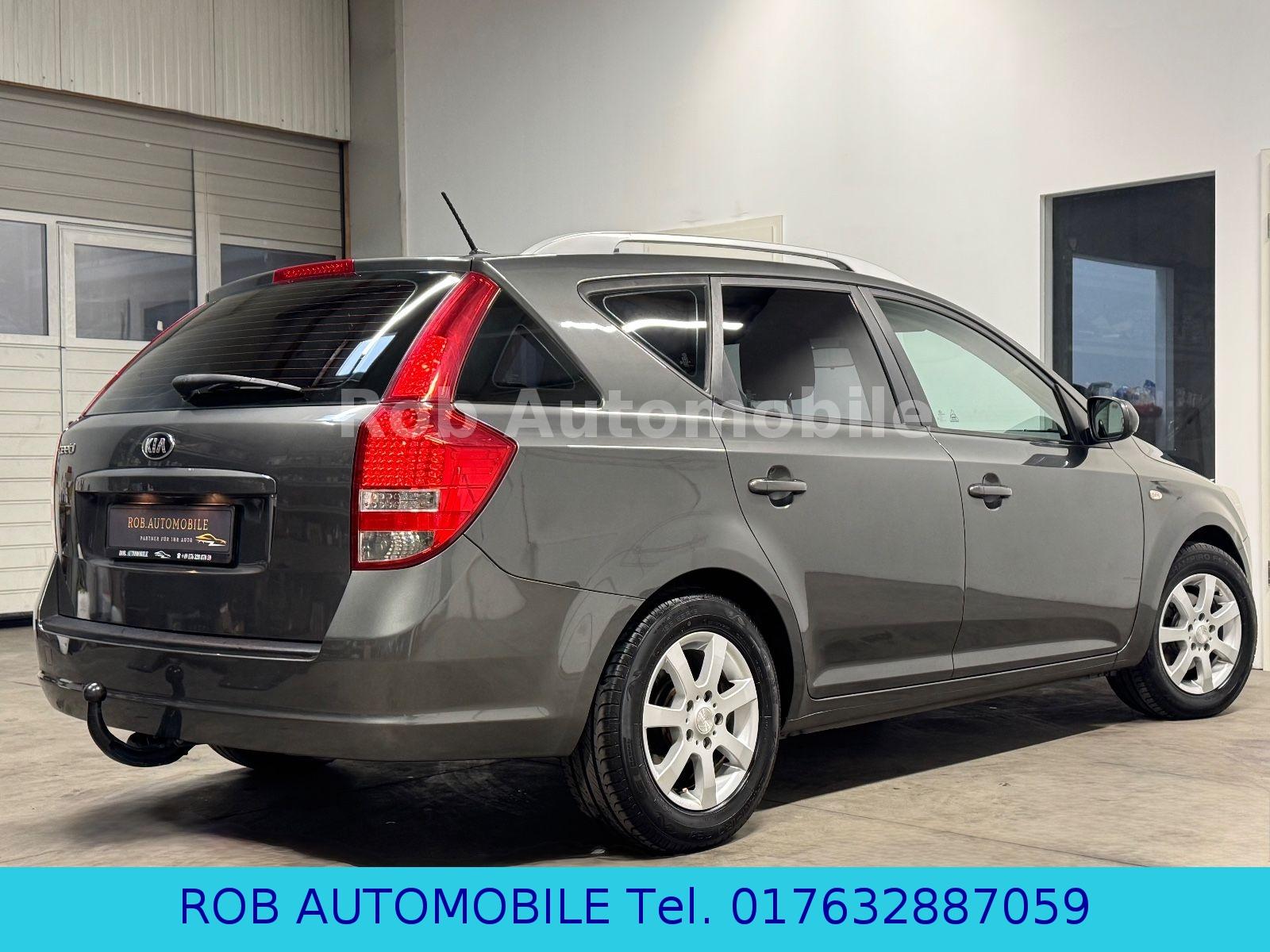 Kia cee'd 2011 — photo 10