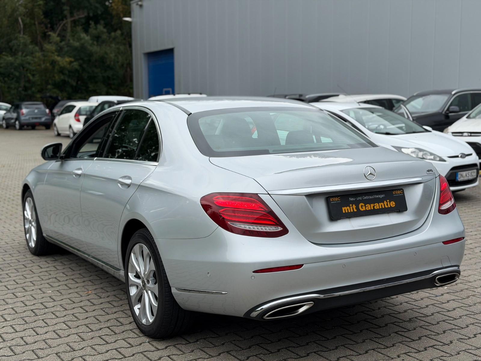 Mercedes-Benz E 400 E Limousine 4Matic *Navi*KeyL *Kamera *LED