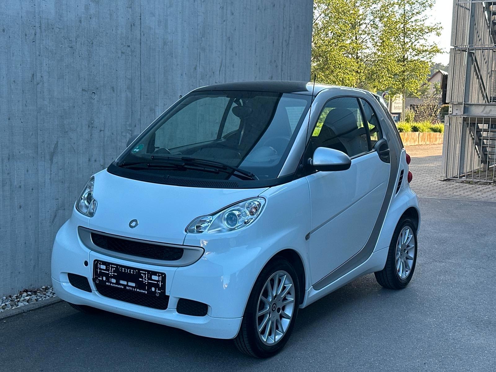 Smart ForTwo Coupe Passion *SERVO*84 PS*NAVI*PANO*