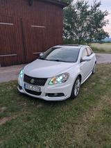Suzuki Kizashi 2.4 SPORT CVT Allrad SPORT - Suzuki aus 2011