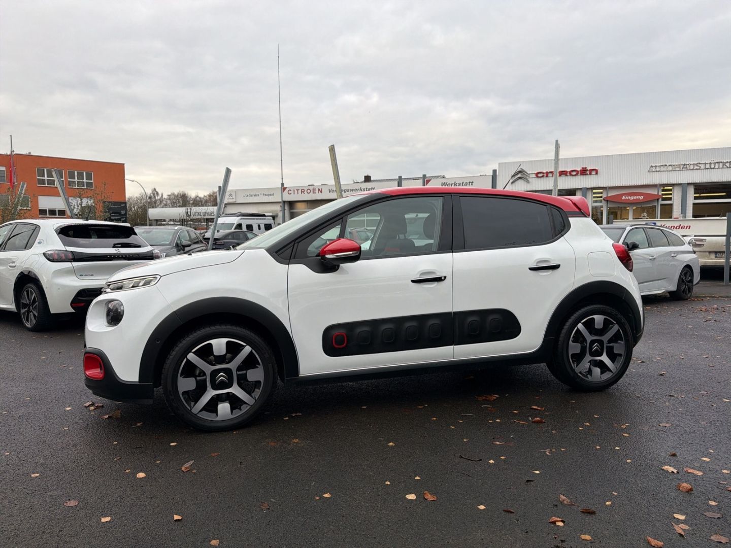 Fahrzeugabbildung Citroën C3 PT 110 S&S Shine Navi LED Klimaautom SHZ