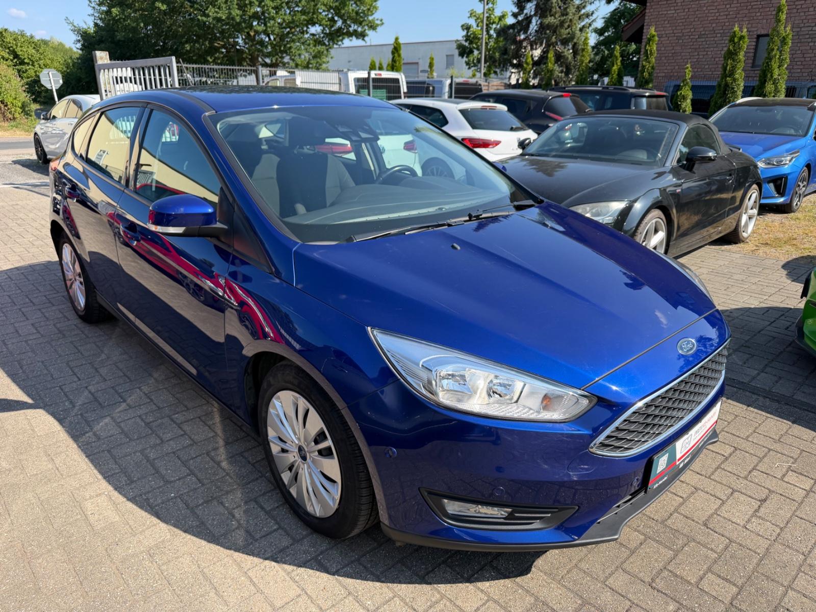 Ford Focus Lim Business *GEPFLEGT*Motor läuft unrund