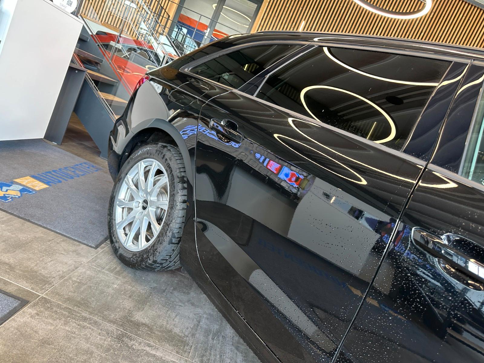 Audi A4 Avant *ACC*PDC*NAVI*KLIMA*SZHZ*LED*