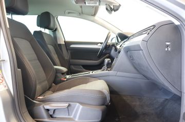 Volkswagen Passat 2.0 TDI Business CARPLAY+ACC+LED+AHK