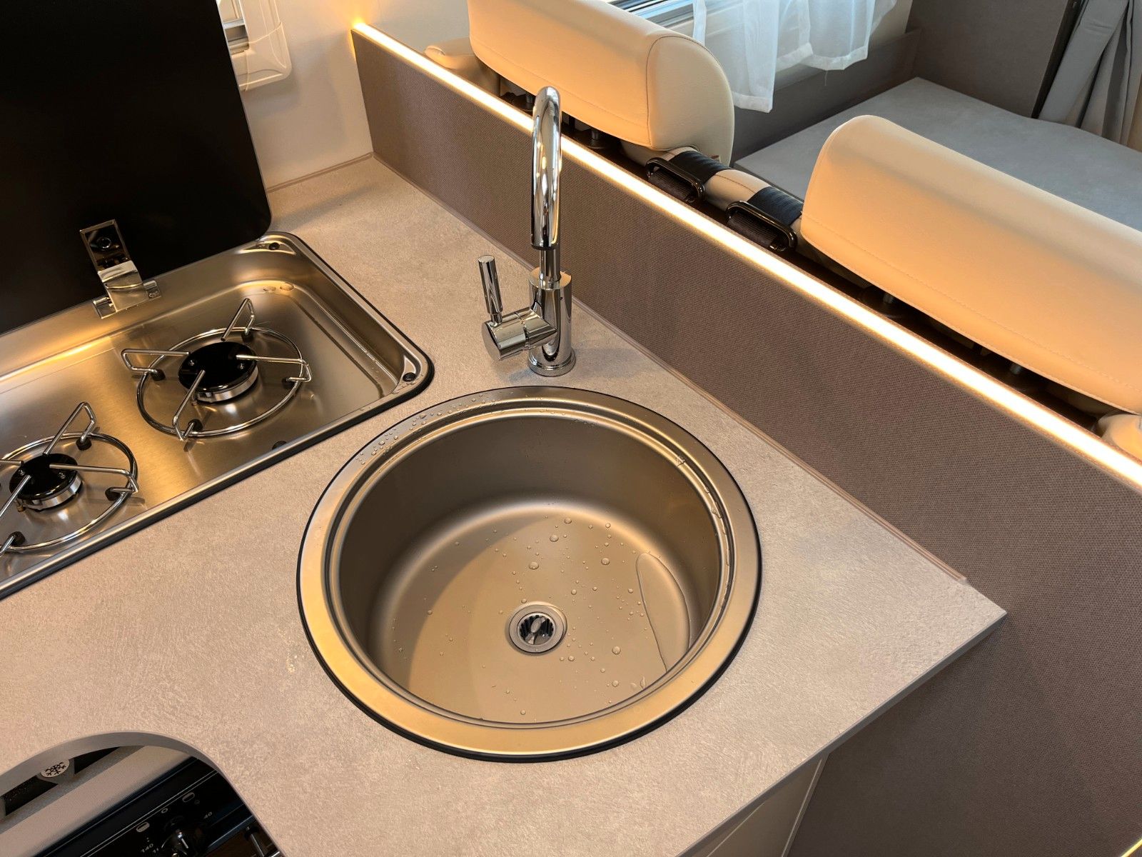 Fahrzeugabbildung Etrusco Etrusco T 7.3 SF *165PS*Markise*Backofen*Sat*Nav