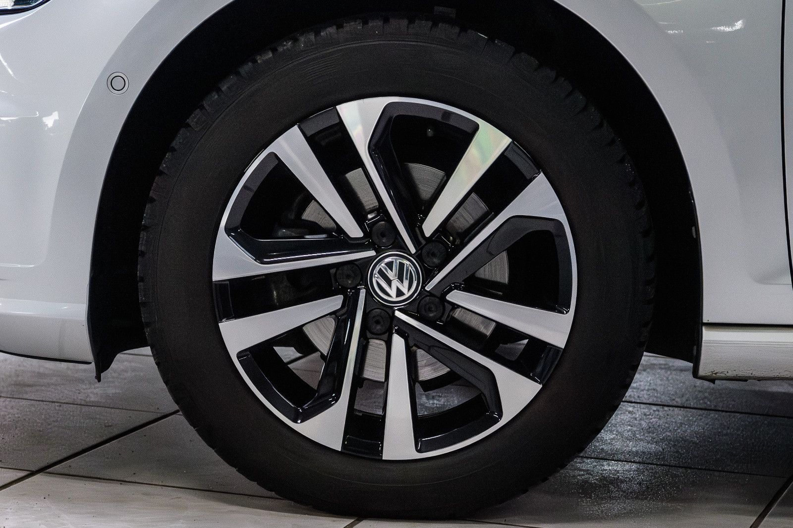 Fahrzeugabbildung Volkswagen Golf VII Lim. IQ.DRIVE