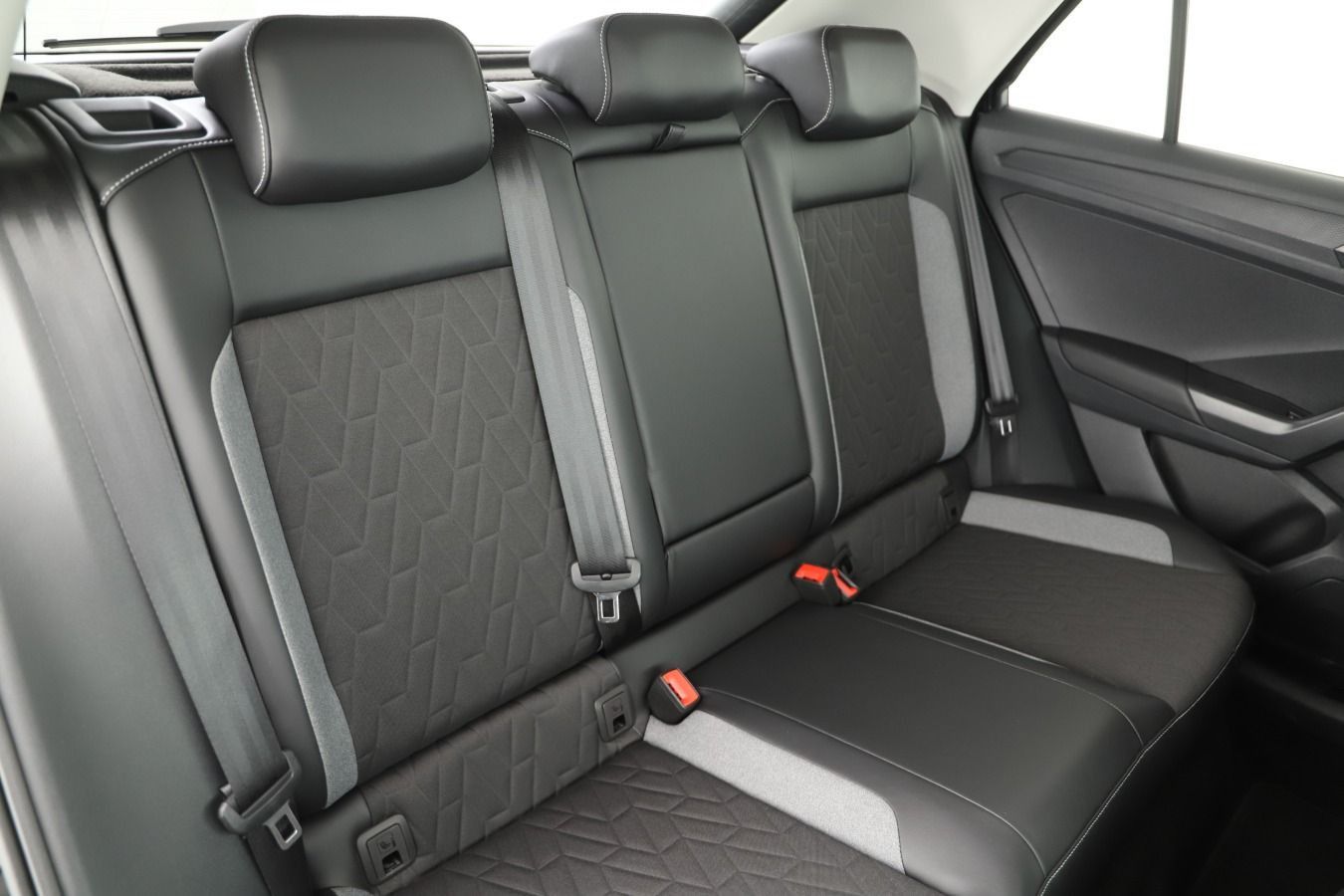 Volkswagen T-Roc - Bild 5