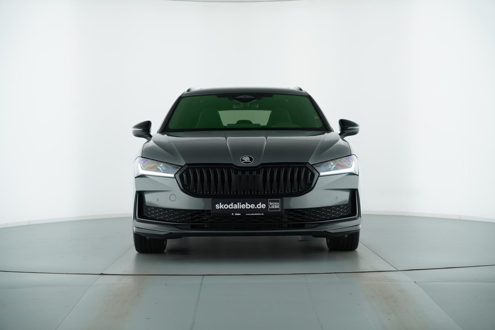 Skoda Superb - Bild 2