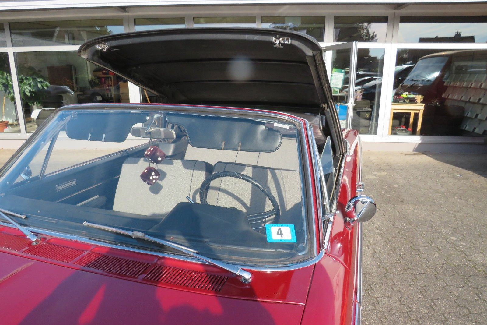 Fahrzeugabbildung Plymouth Fury III Cabriolet HYDR.-VERDECK SERVO