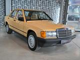 Mercedes-Benz 190 D Automatik Oldtimer Bestzustand - Mercedes-Benz 190 aus 1986 mit Diesel-Antrieb