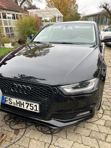 Audi A4 2.0 TFSI multitronic S line S line