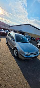 Volkswagen Golf 1.6 Special - Volkswagen Golf: Special
