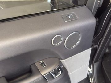 Land-Rover Range Rover Sport - 12