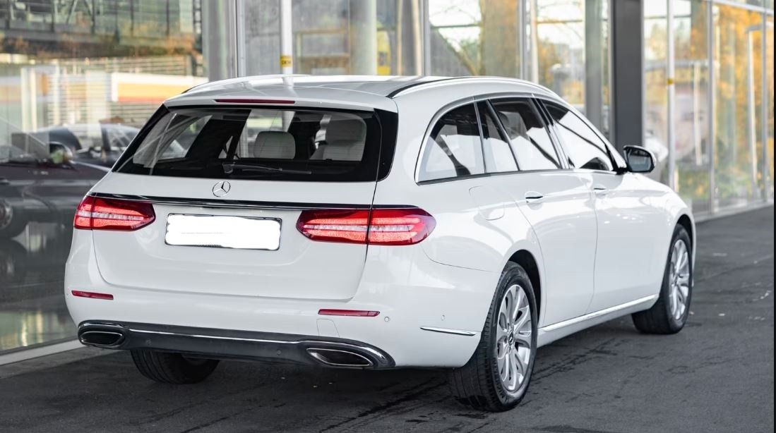 MERCEDES-BENZ E 200 T 4MATIC Allrad Automatik, Top-Ausstattung