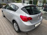 Opel Astra J 1,6 Selection ZR + Reifen neu! - Opel Astra: J Selection