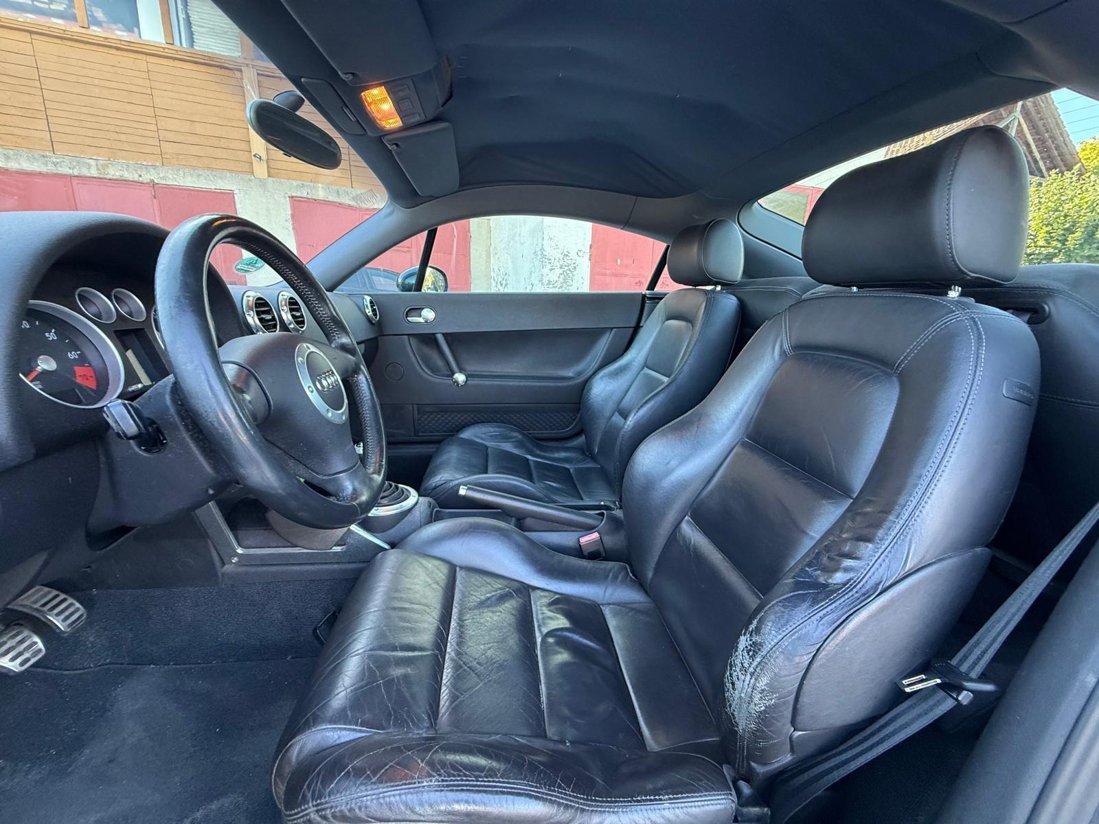 Audi TT Coupé 1.8 Turbo 180 ch – Cuir – Sièges chauffants – 148 000 km