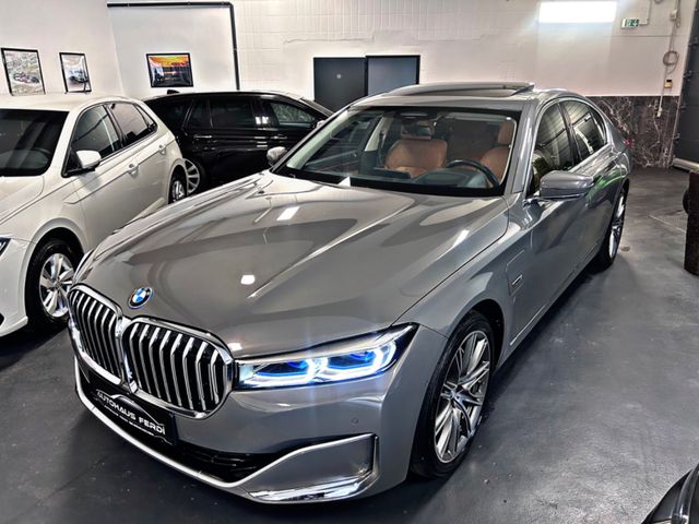 BMW 745e Schiebedach Laser Headup Massage TV ACC 360