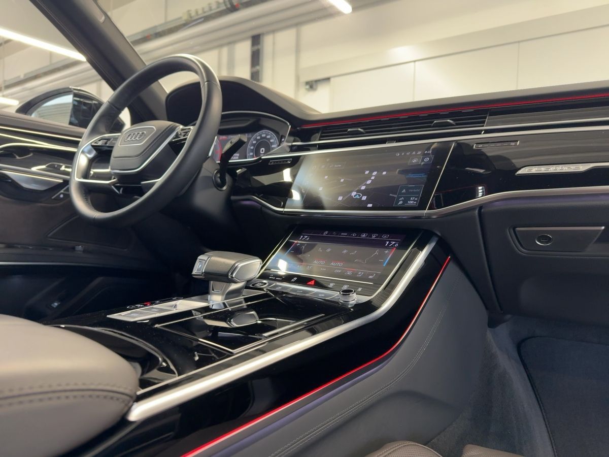 Audi A8 - Bild 14