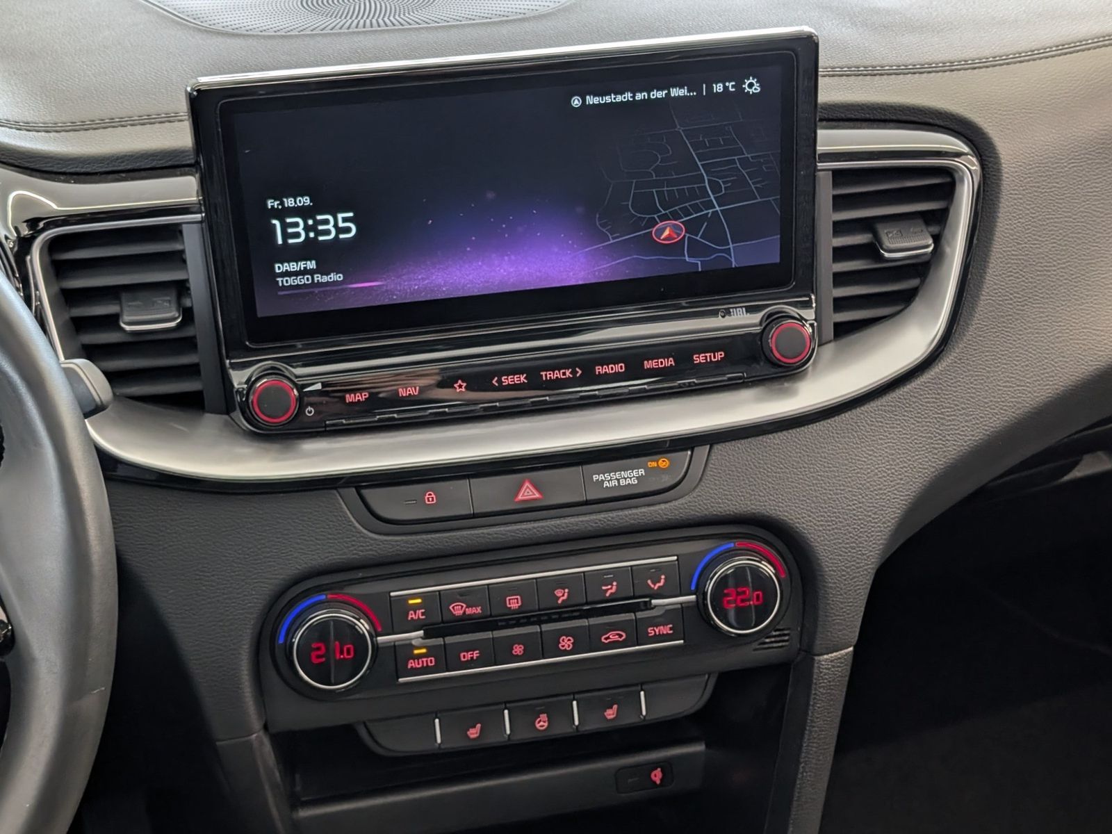 KIA XCeed 1.6D 48V Spirit Xclusive Glasdach – Bild 21