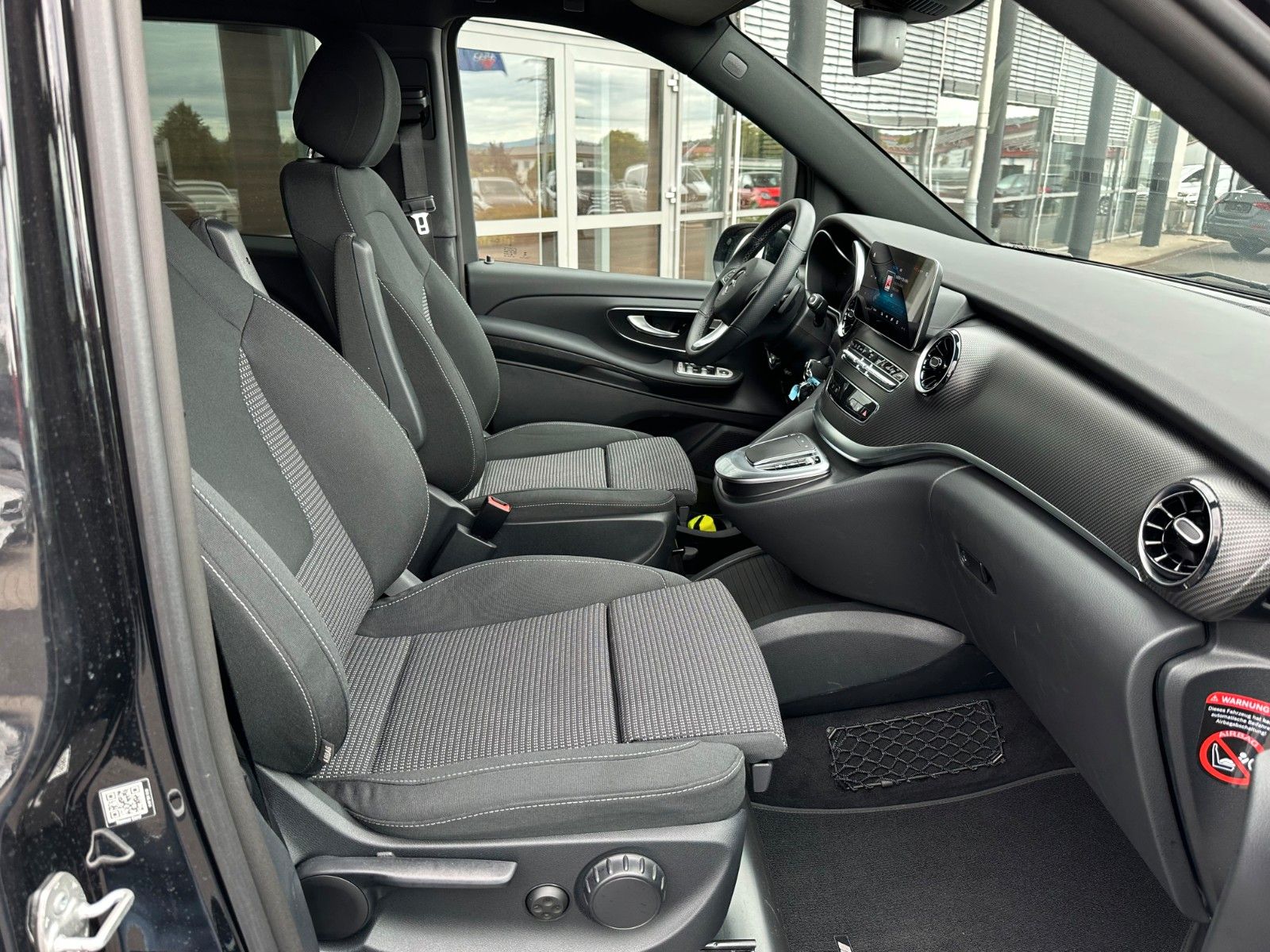 Fahrzeugabbildung Mercedes-Benz V 250 d EDITION AMG Kompakt ILS elektr Türen