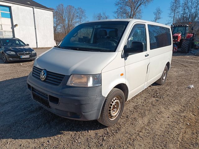 Volkswagen T5 Transporter 1.9 TDi kombi