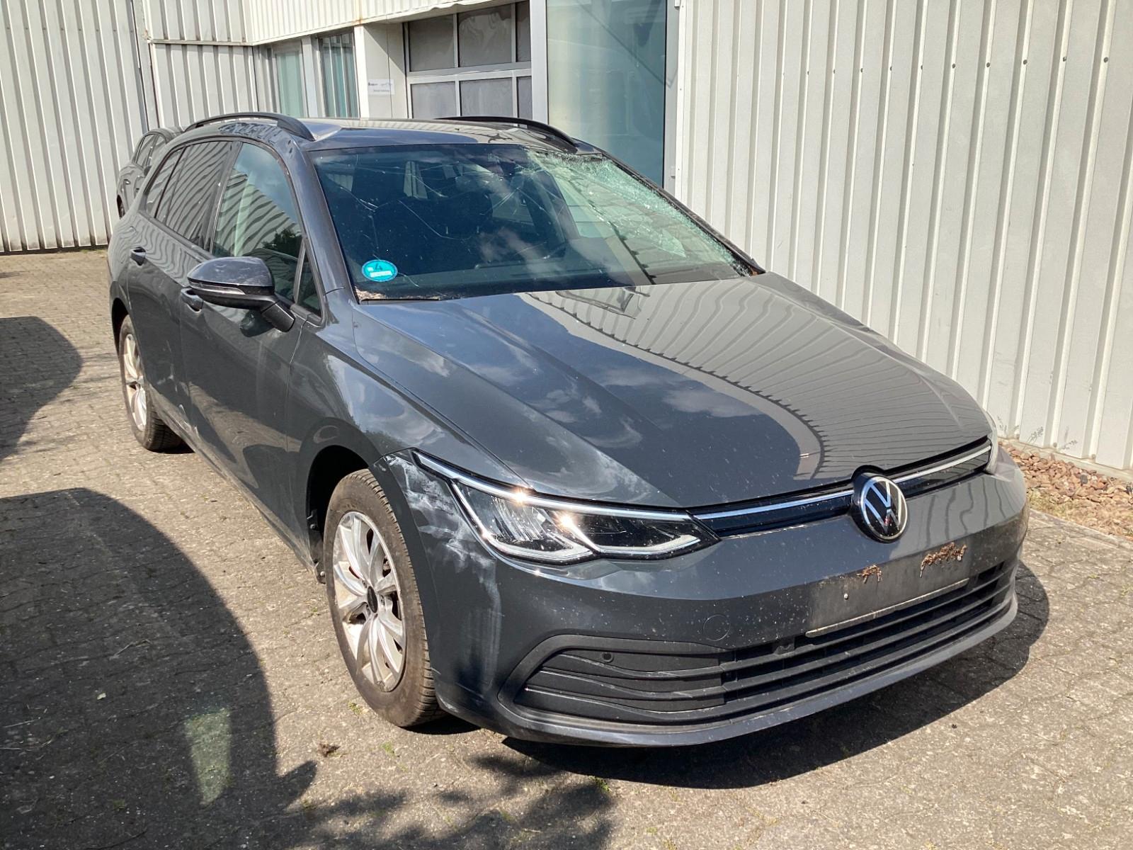 Volkswagen Golf VIII Variant Life