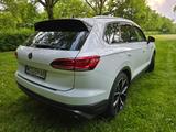 Volkswagen Touareg 3.0 V6 TDI  Standheizung, Luftfahrwerk - gebrauchte VW Touareg aus dem Jahr 2020