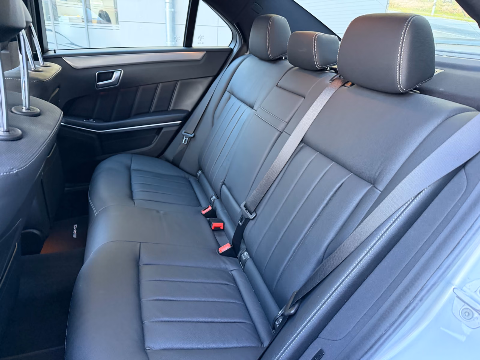 Mercedes-Benz E 500/ AMG LINE/PANO/SHZ/LEDER/MEMORY/LED