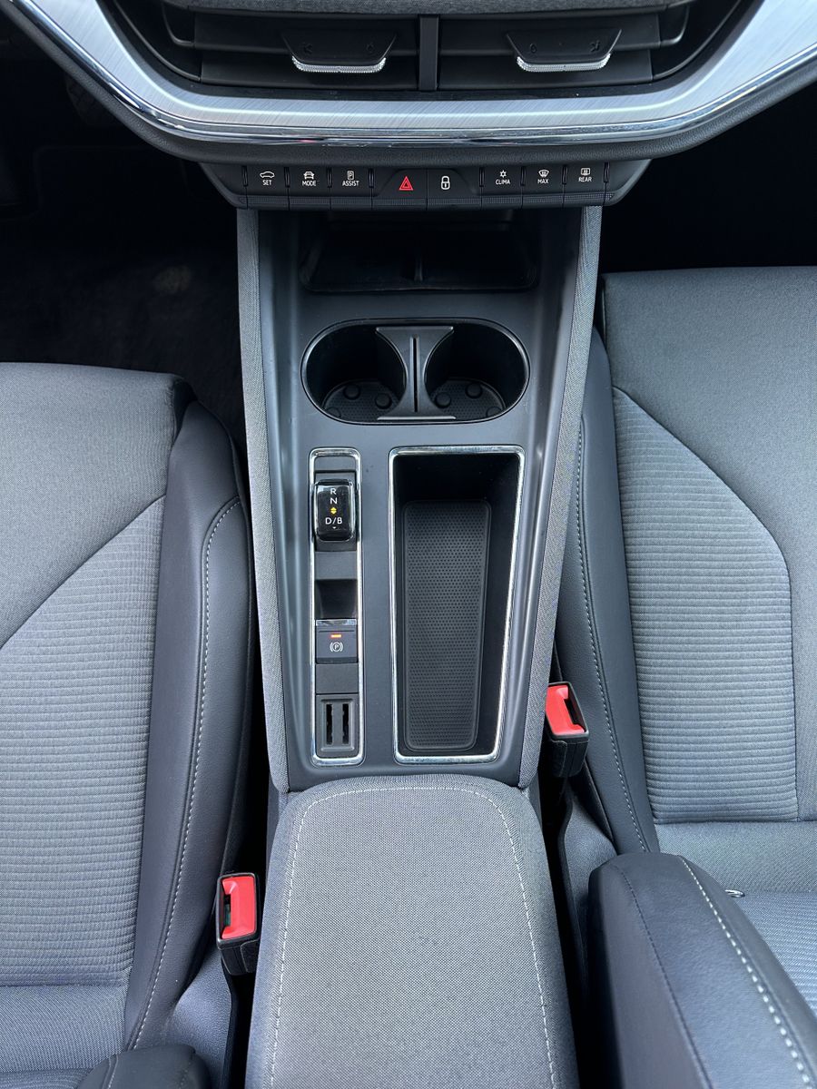 Fahrzeugabbildung SKODA Enyaq 80 Loft NAV+LED+ACC+VCOCKPIT+CARPLAY+20ZO