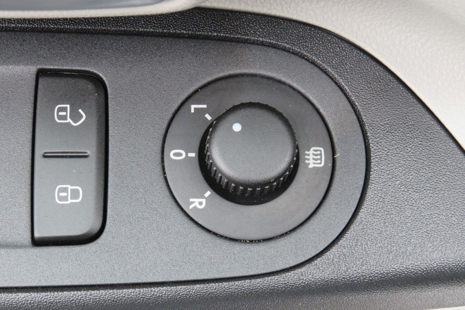 Fahrzeugabbildung SEAT Mii Style 4T KLIMA SITZH. MAPS&MORE 1.HD