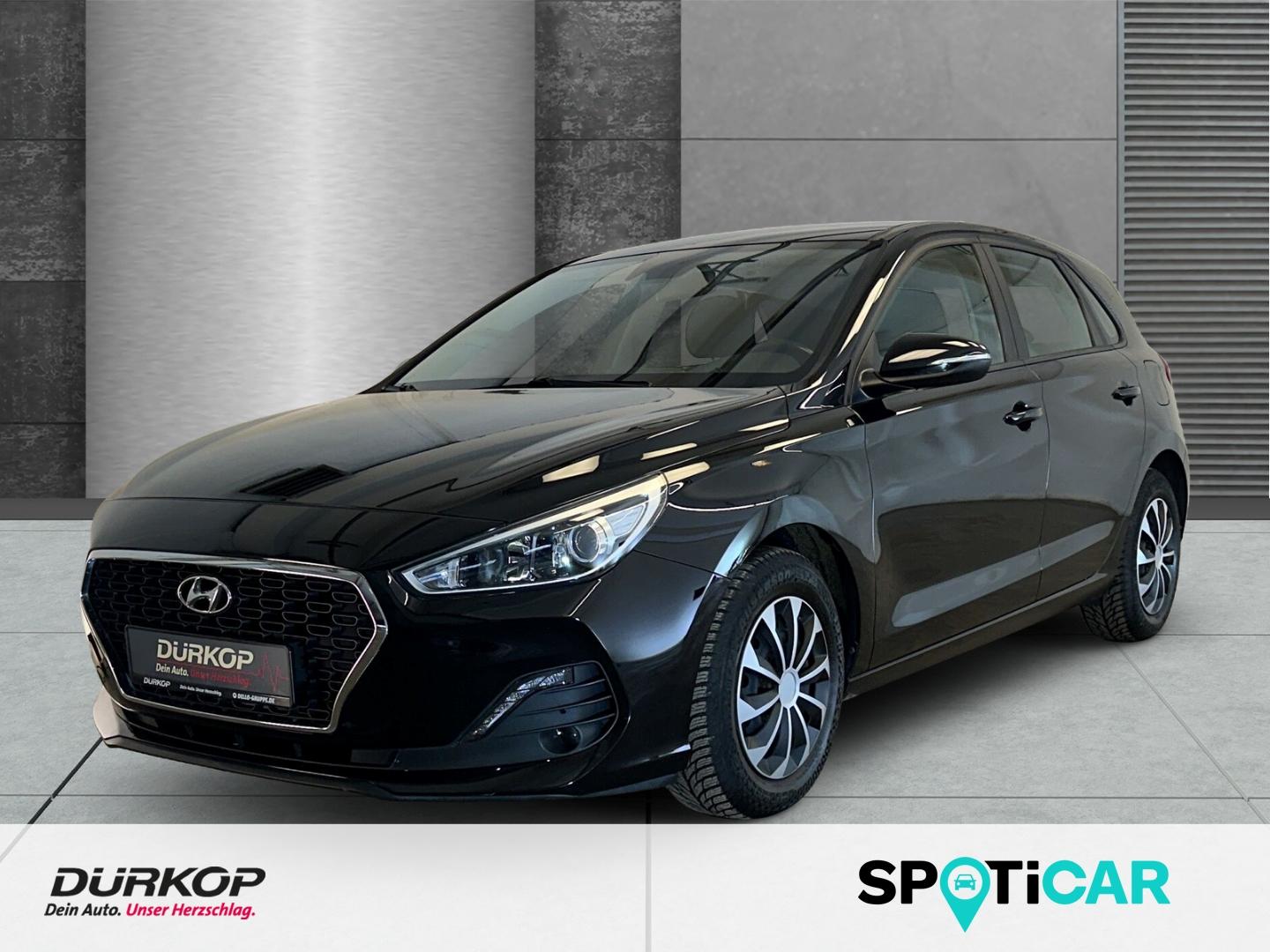 Hyundai i30 1.4 Select Navi Kamera Klima