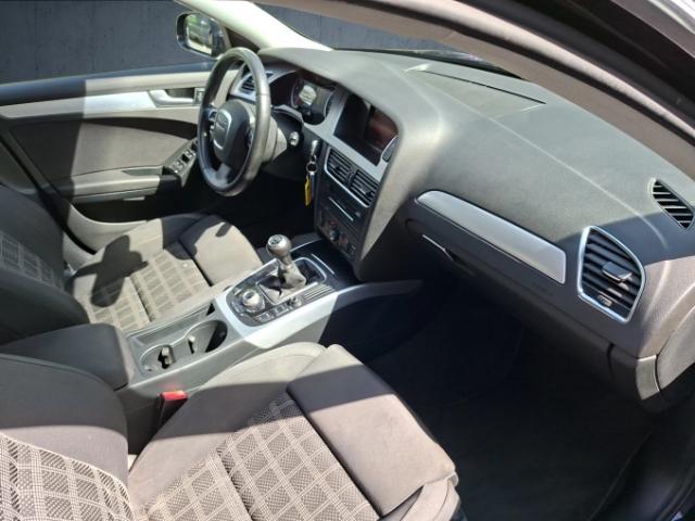 Audi A4 2011 — photo 16