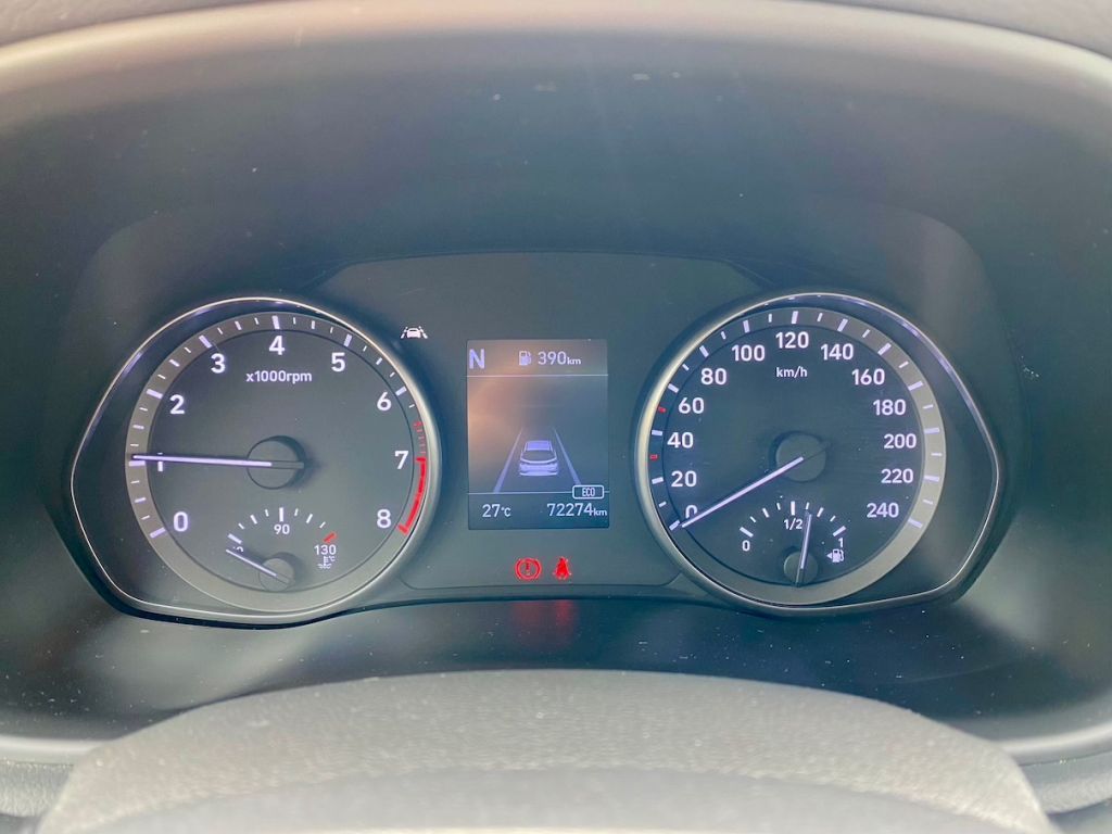 Fahrzeugabbildung Hyundai i30 1.0 AAC SHZ KAMERA ALU ALLWETTER CARPLAY