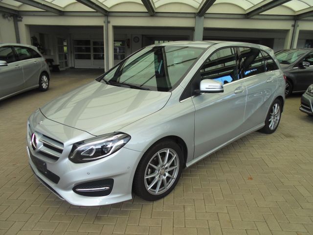 Mercedes-Benz B 180 d Urban Kamera AHK Navi Sitzh LED