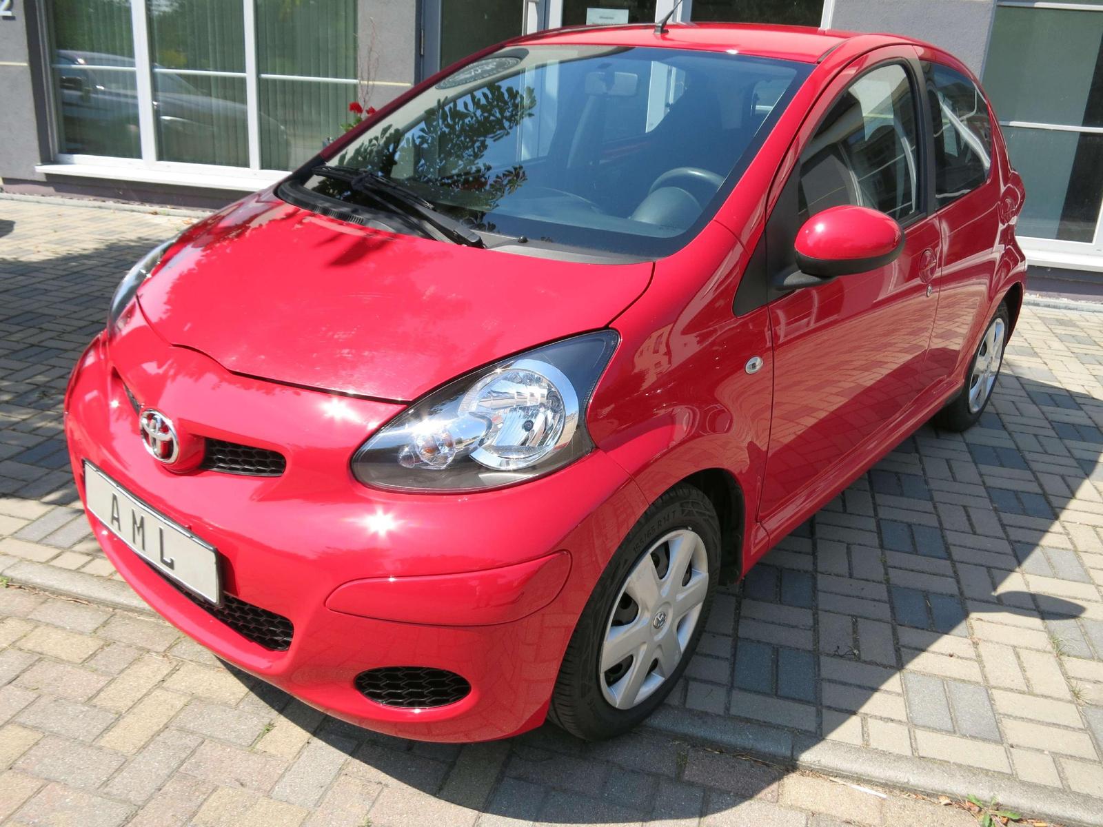 Toyota Aygo Basis KLIMA TÜV+AU NEU 