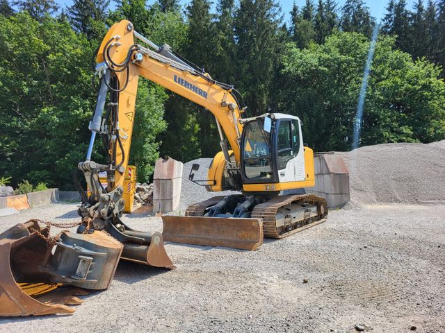 Liebherr R 914 Compact S