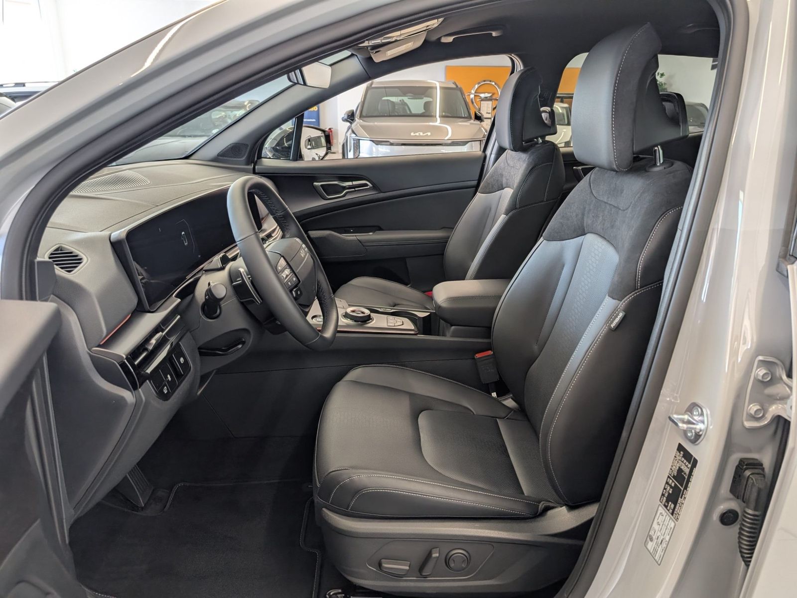 KIA Sportage 1.6 T-GDI 2WD DCT7 Black Edition – Bild 8