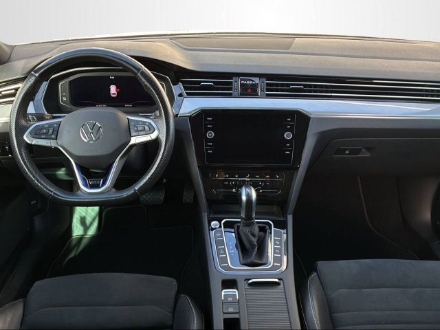 PASSAT VARIANT GTE 1.4 TSI DSG IQ.LIGHT+NAVI+SHZ