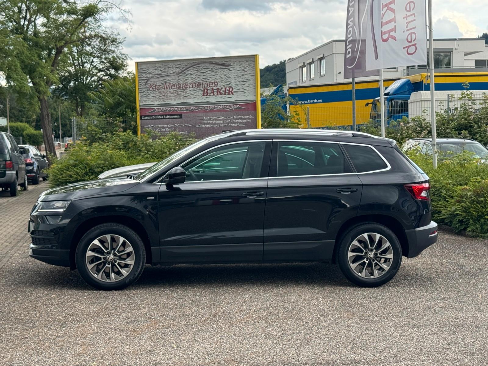 Skoda Karoq Clever 4x4*AHK*DSG*Euro6*LED